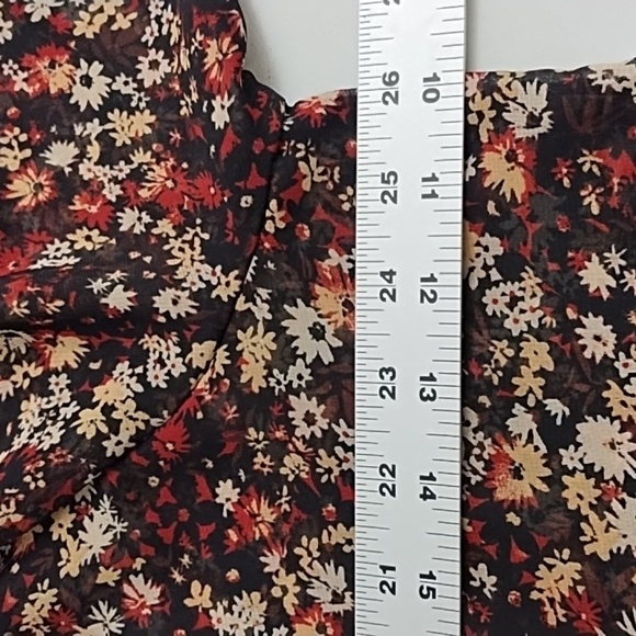 Sag Harbor Flowy Floral Print,1 Button Sheer Cardigan Jacket, Roll Tab Sleeves - Picture 5 of 10